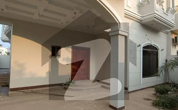 10 Marla House available For Sale New Defence View Housing Scheme, Jampur Road, Dera Ghazi Khan – PKR 4.25 Crore – 03338879786
